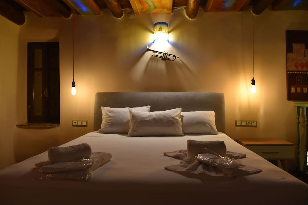Odos Oneiron Hotel 40/64