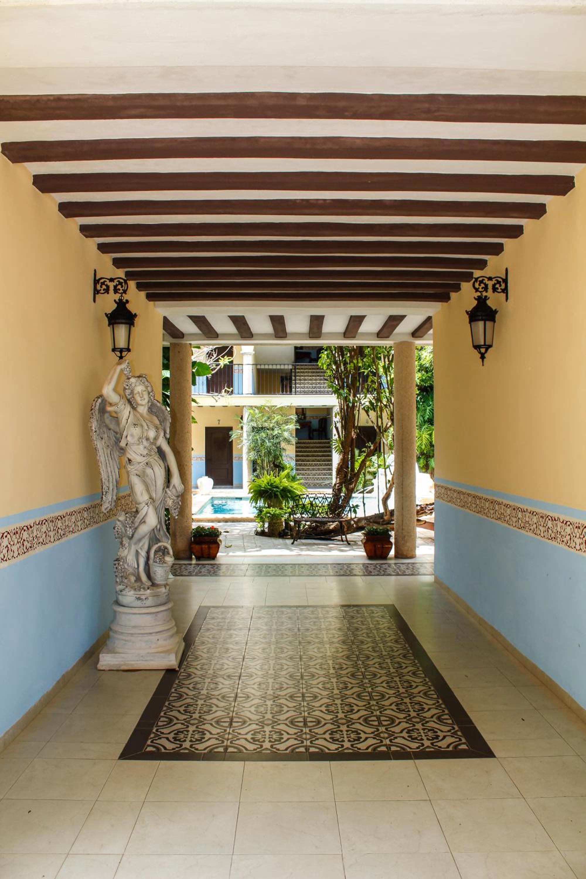 Hotel Fundadores 11/50