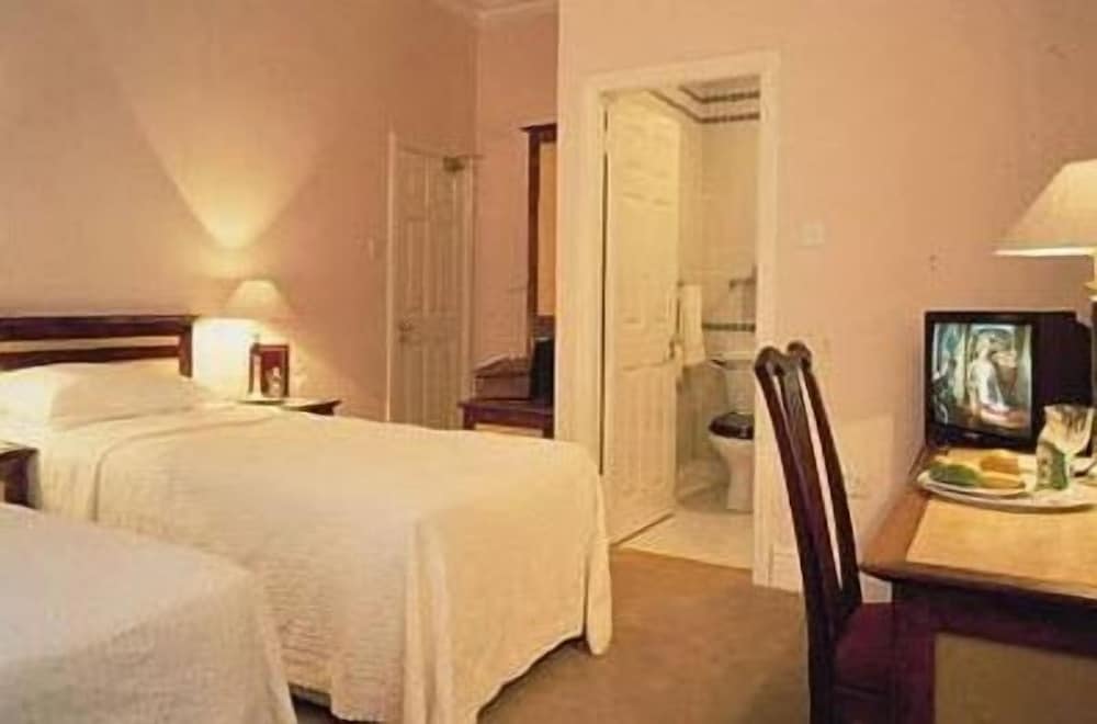 Aberdeen Lodge Dublin 15/50