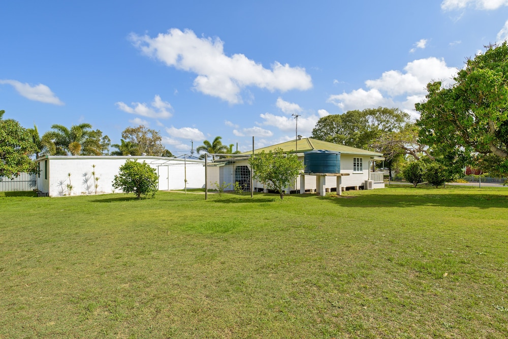 Tin Can Bay's Sleepy Lagoon Motel 29/42