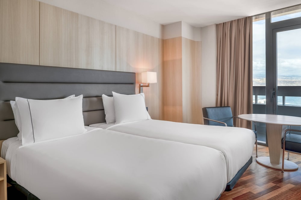 Ac Hotel Gran Canaria 7/50