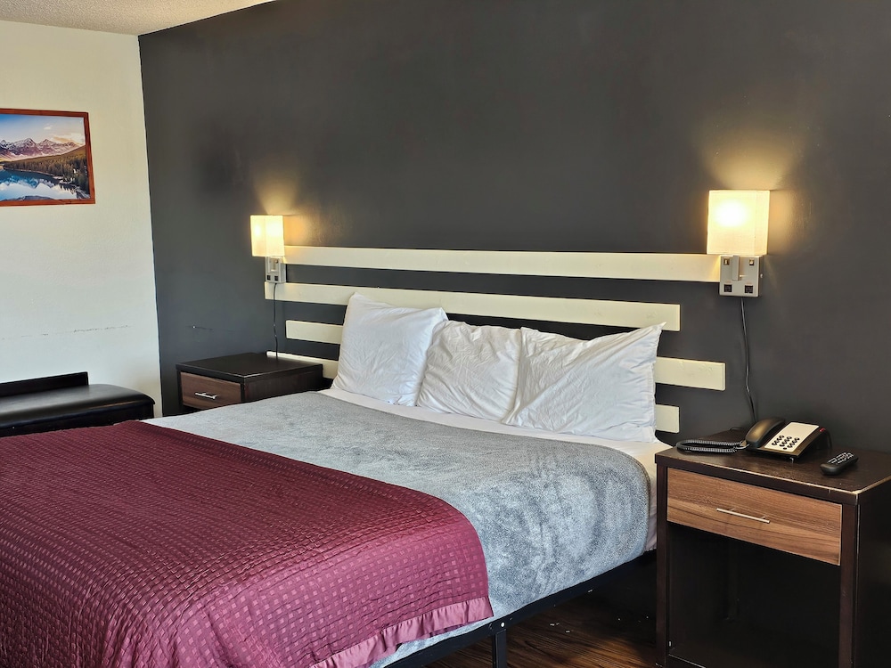 Sumner Motor Inn 24/55