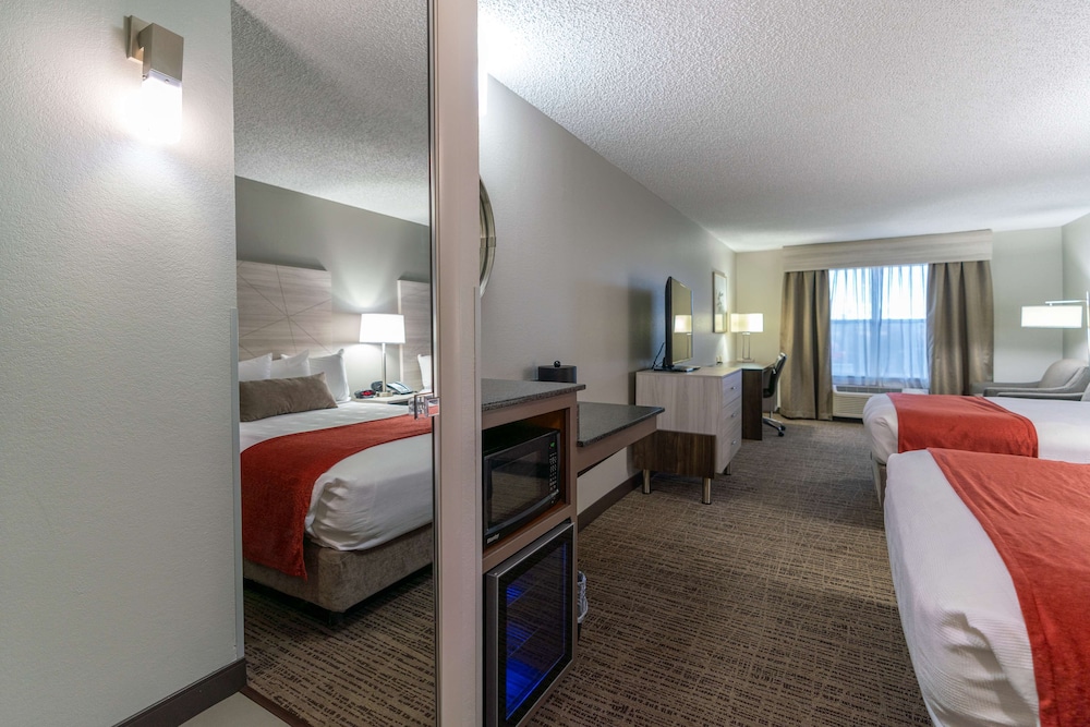 Best Western Plus Lake City 26/33