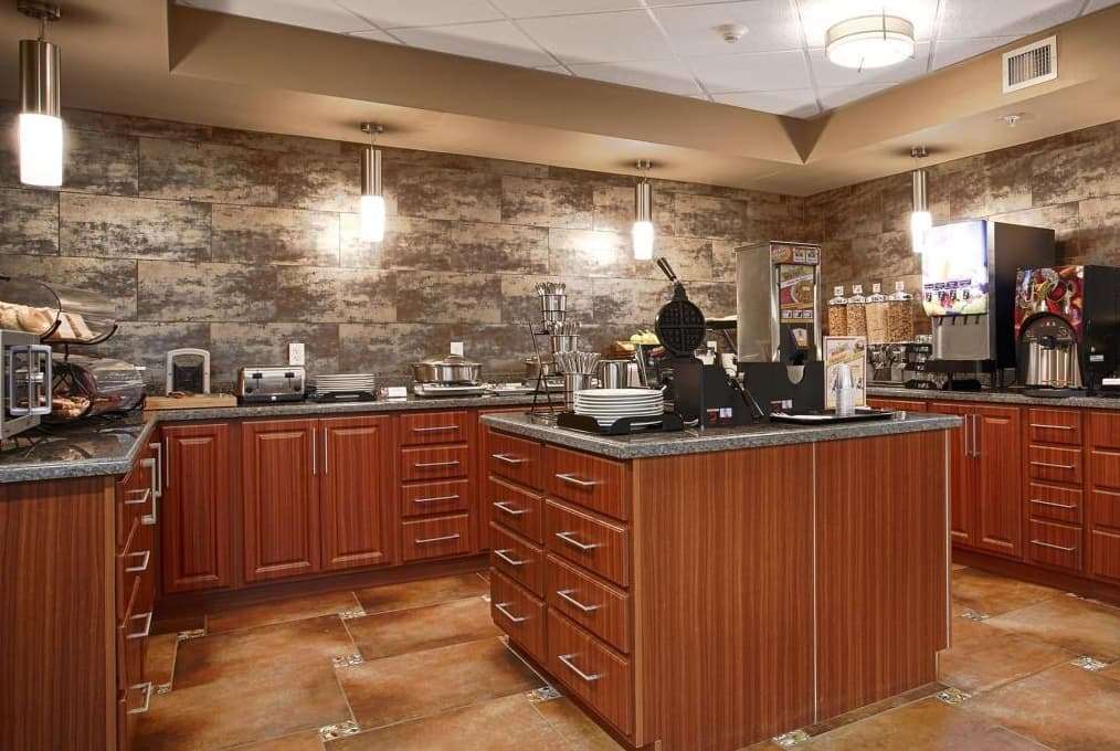 Days Inn By Wyndham Redwater 3/25