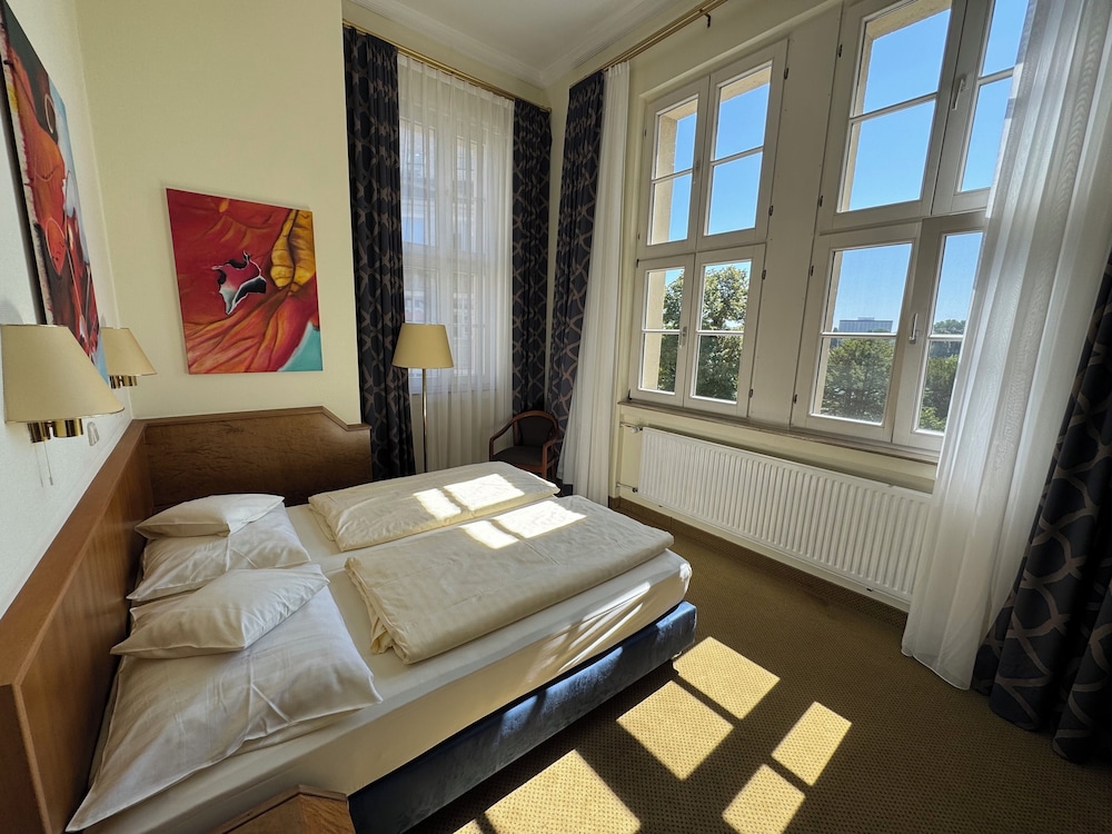 COMFORT, DOUBLE BED