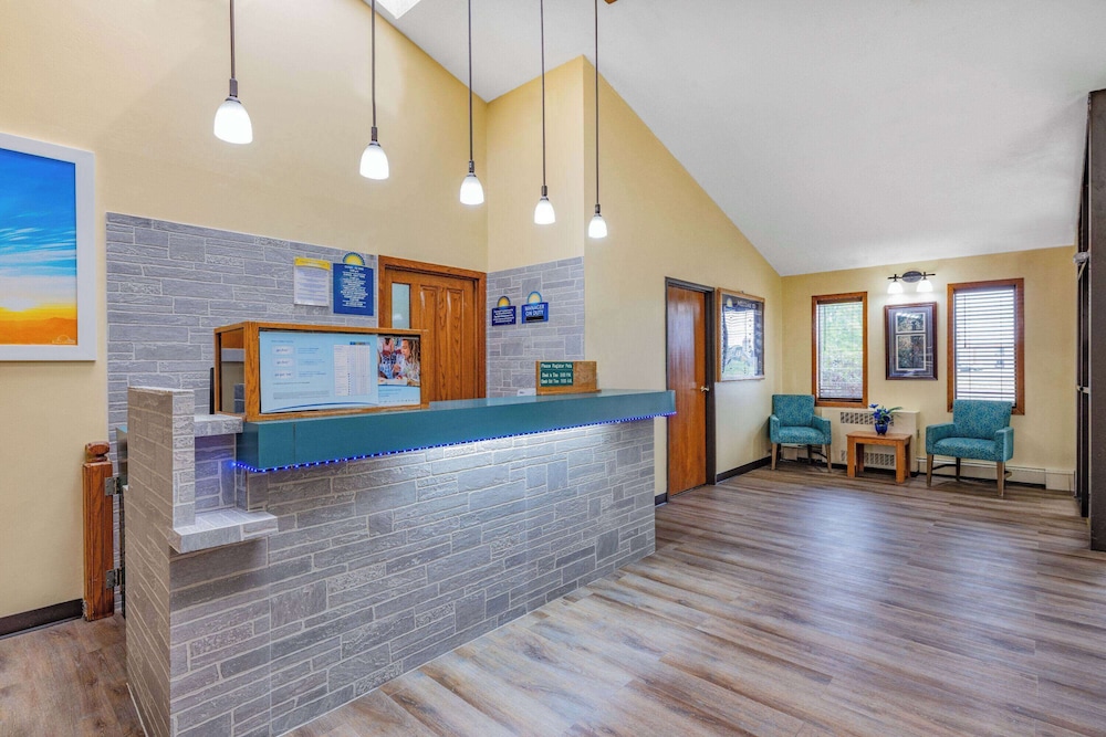 Days Inn by Wyndham Monticello 4/24