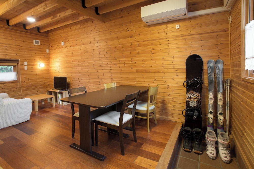 Brick House Furano 28/37