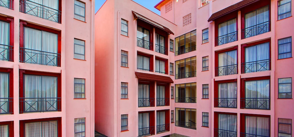 Vittoria Suites 7/50