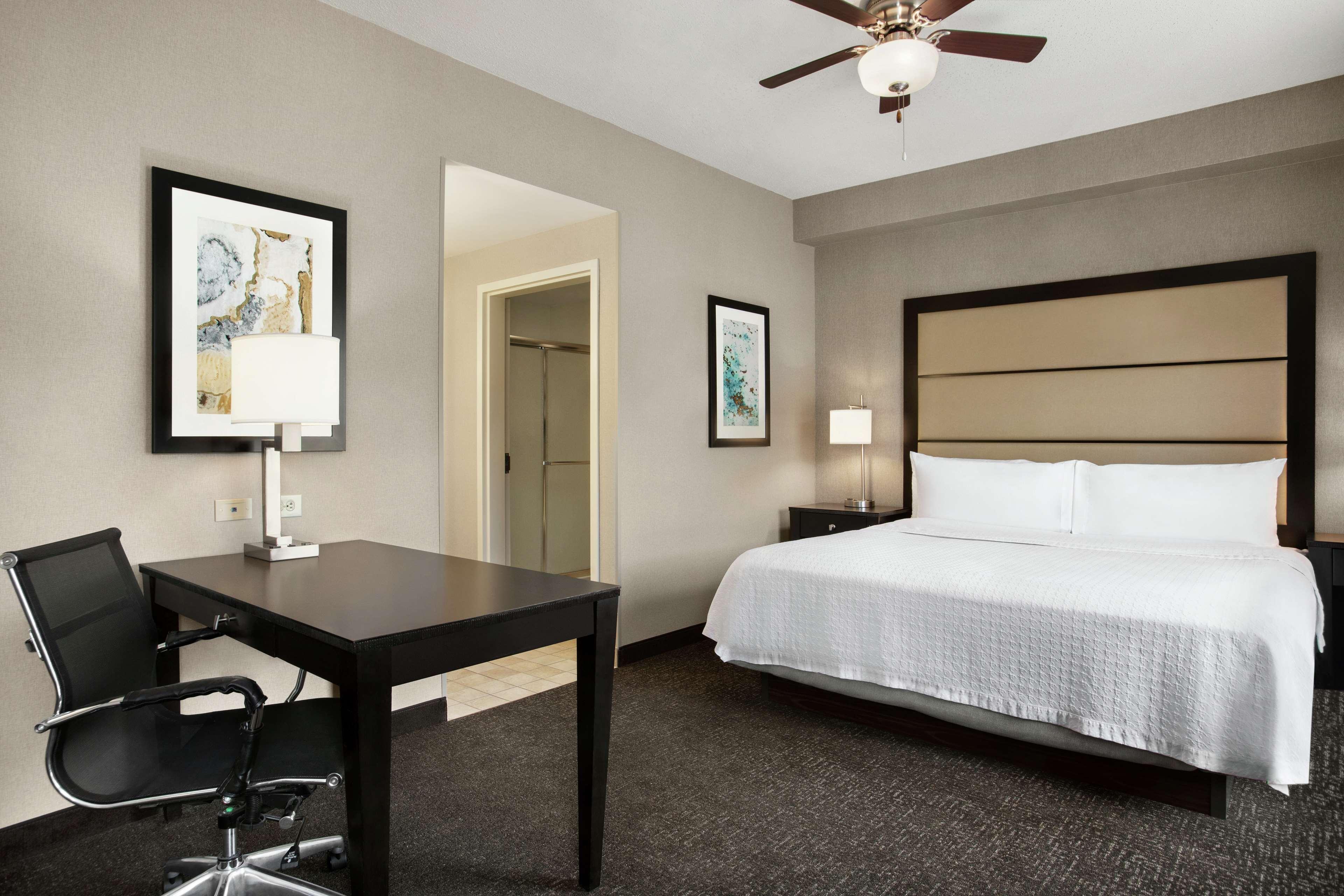 استوديو بسرير كينج، Homewood Suites by Hilton York 2/5