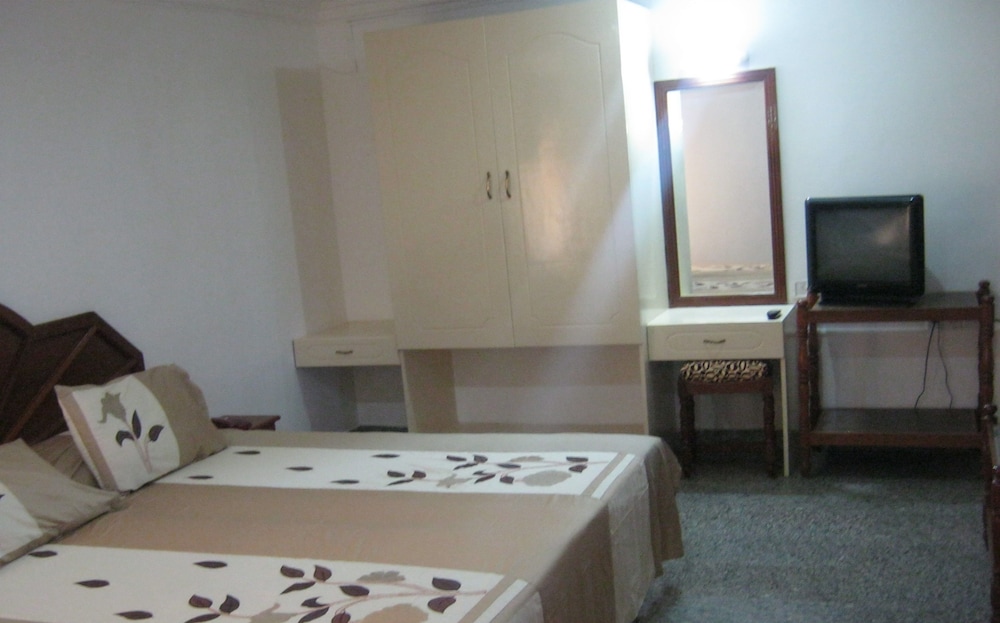 HOTEL MARINE PALACE 23/62