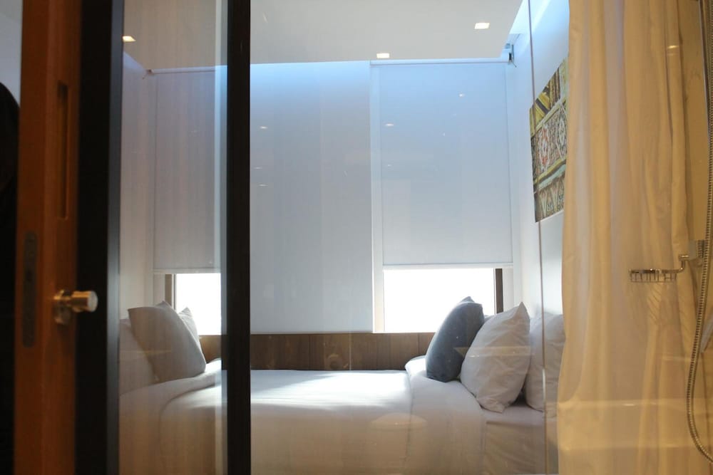 Sbox (Sukhumvit 31) 21/68