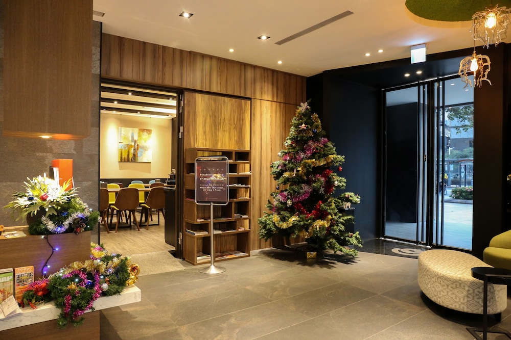 Wonstar Hotel Zhong Hua 52/66