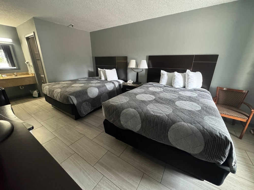 Budget Inn Sanford 12/40
