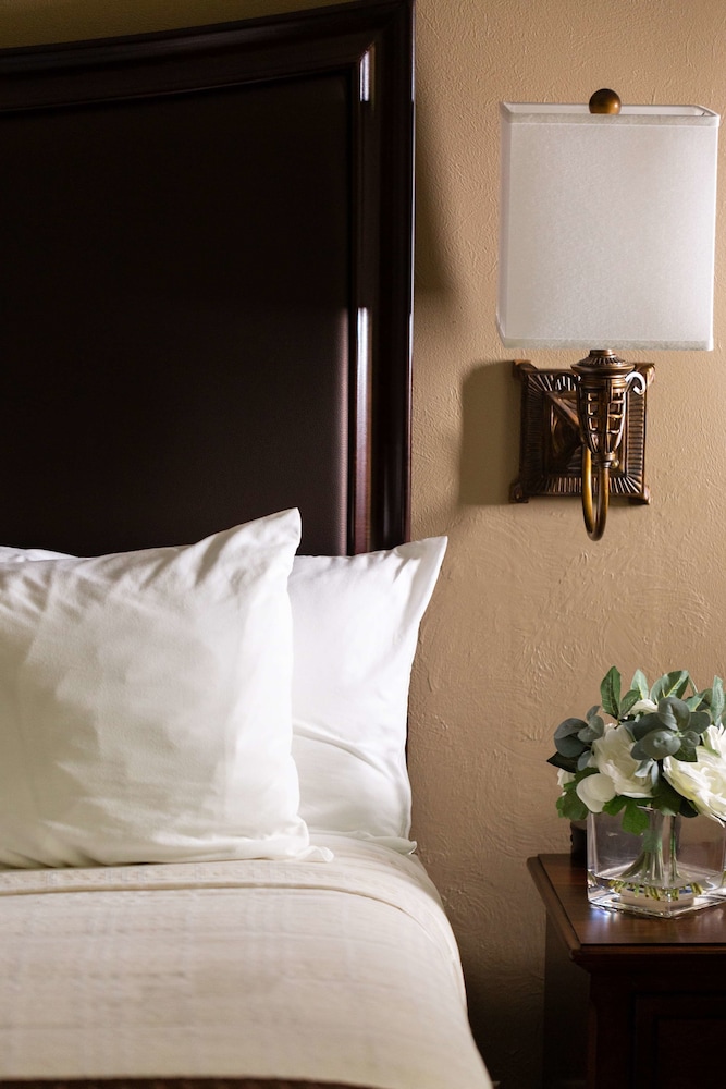 Best Western Plus Inn At The Vines 21/43