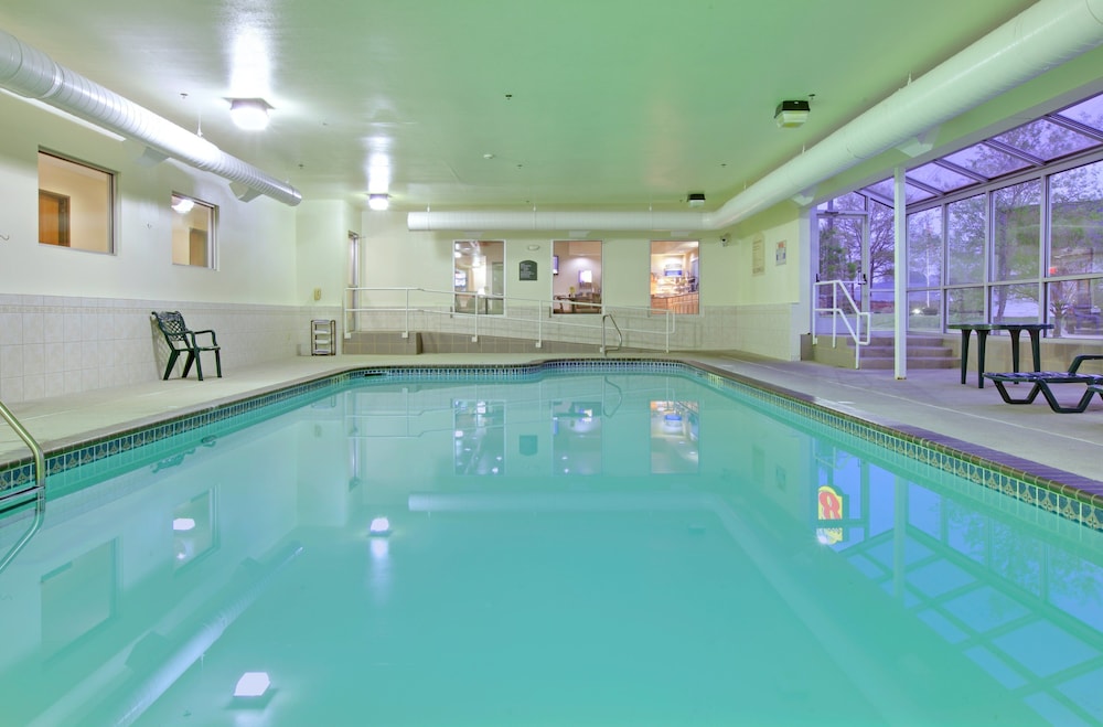 Holiday Inn Express Hotel Suites el Dorado 26/43