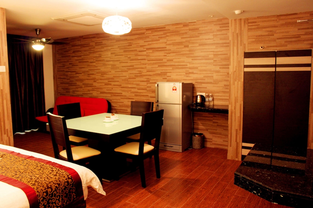 Hotel Time Nilai 49/61