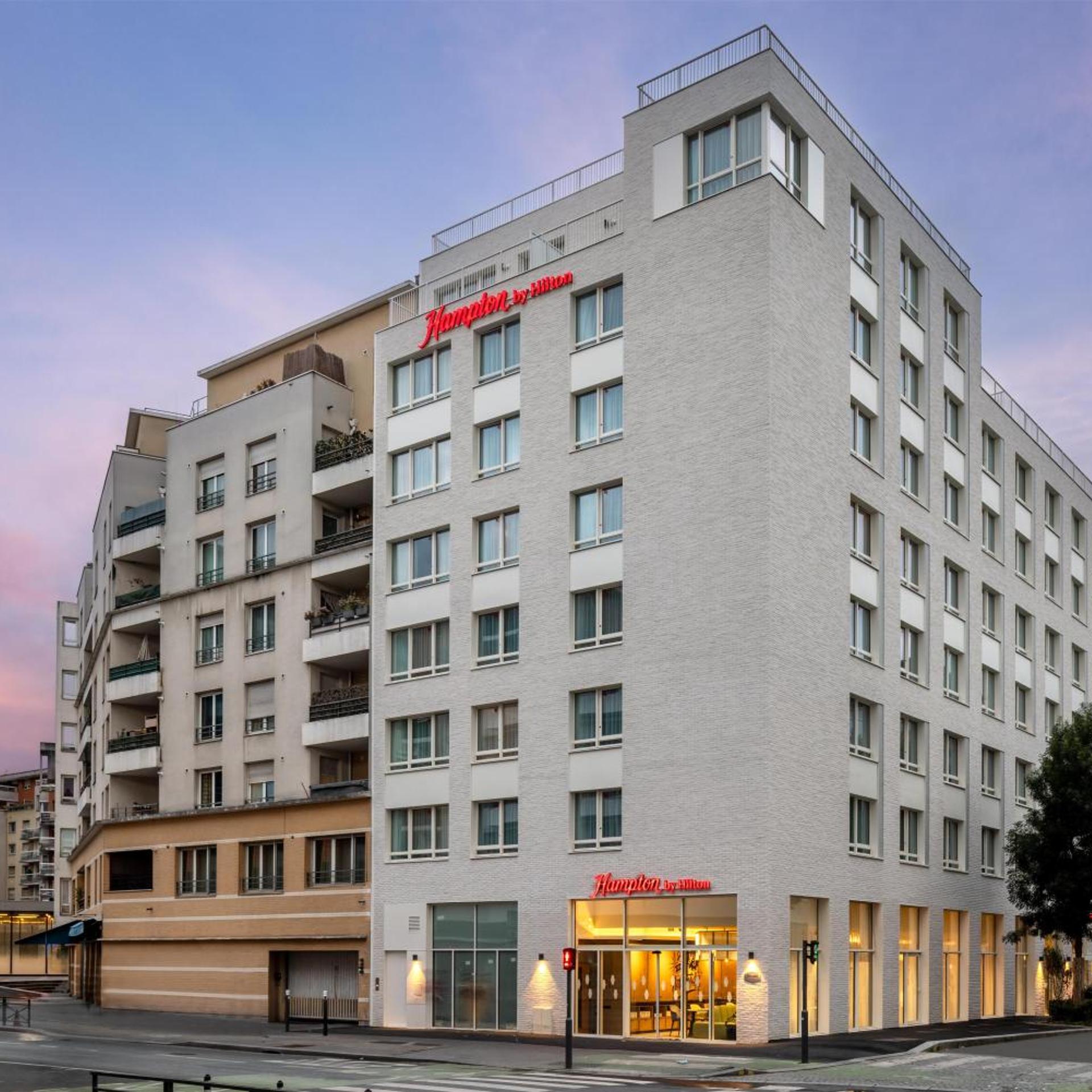 Hampton by Hilton Paris Saint Ouen 2/50