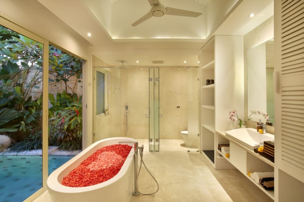 Aleva Villa Seminyak by Ini Vie Hospitality 27/50