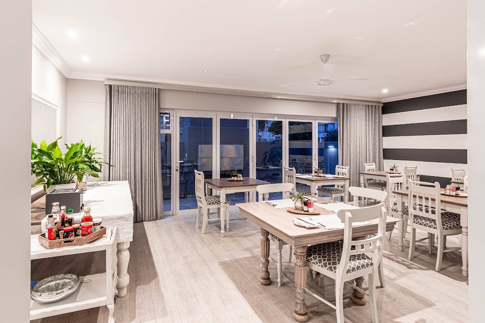 Whale Coast Ocean Villa 38/50