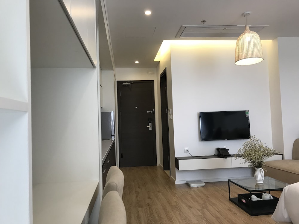 Parosand Hanoi Hotel & Apartment 32/50