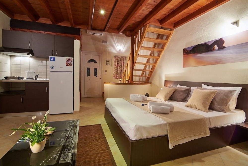 Caretta Village 25/43