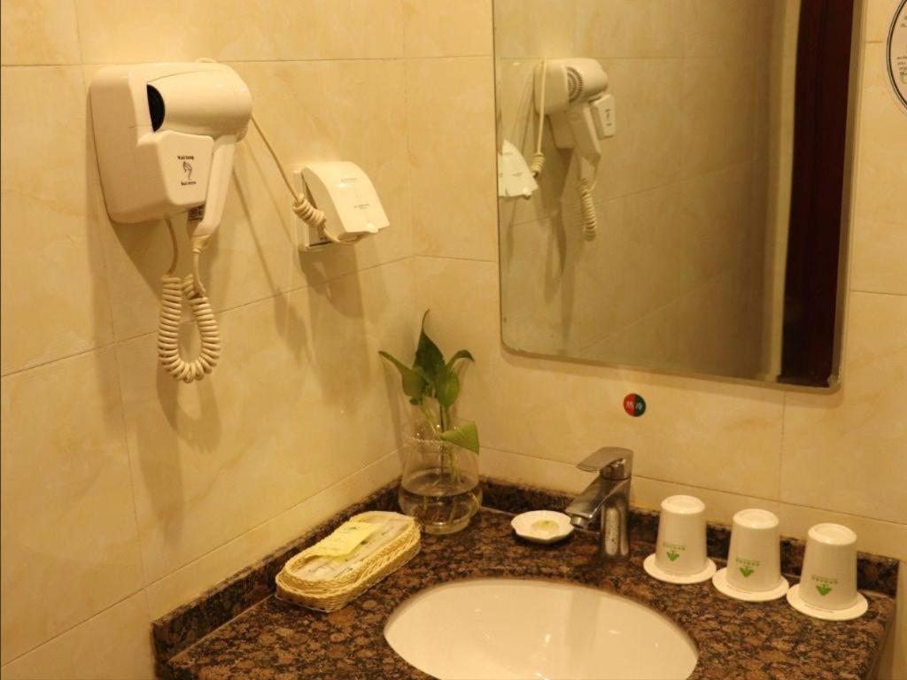 GreenTree Inn Beijing Daxing International Airport Yufa Town Express Hotel 46/50