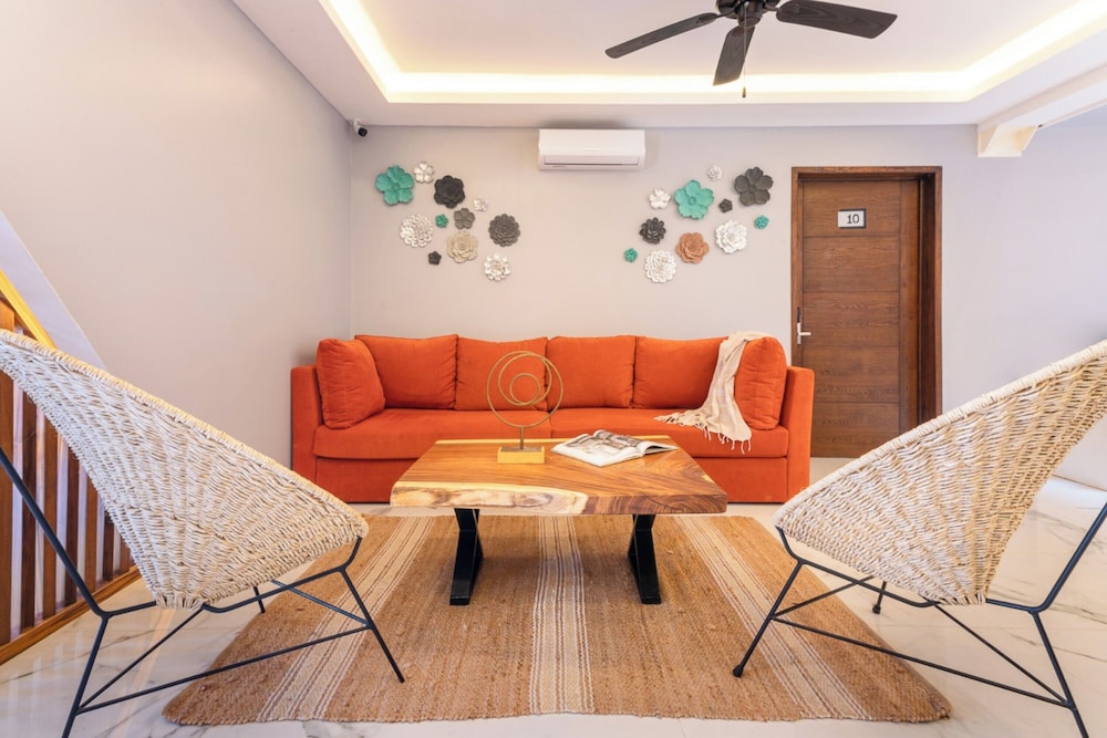 Marvic Hotel 15/36
