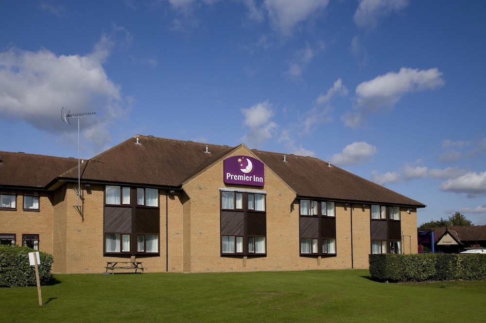Premier Inn Northampton West (Harpole) 39/44