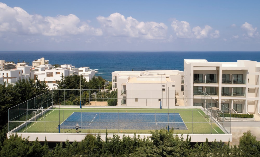 Mare Paphos 4/50