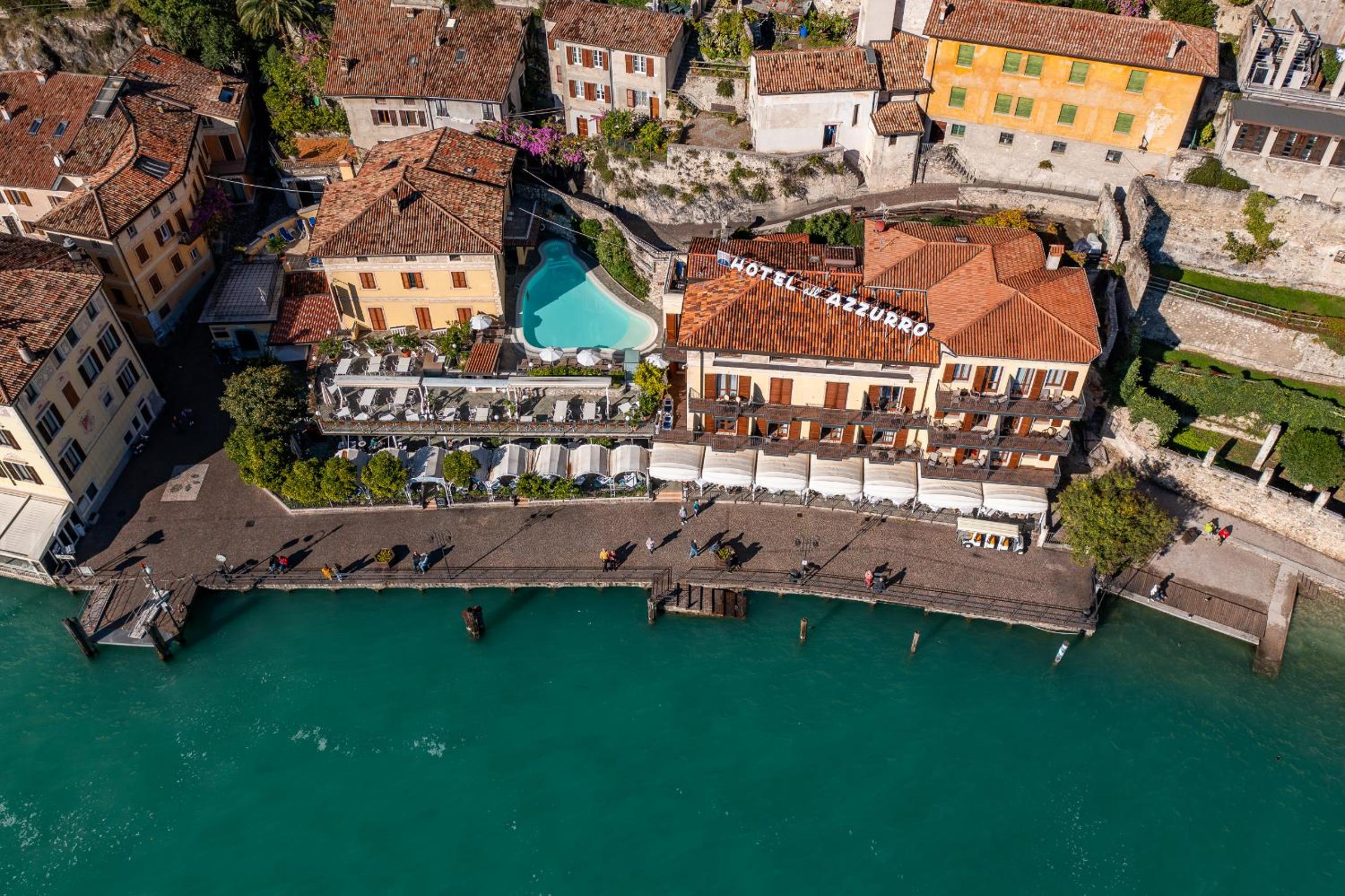 Hotel All Azzurro in LIMONE SUL GARDA