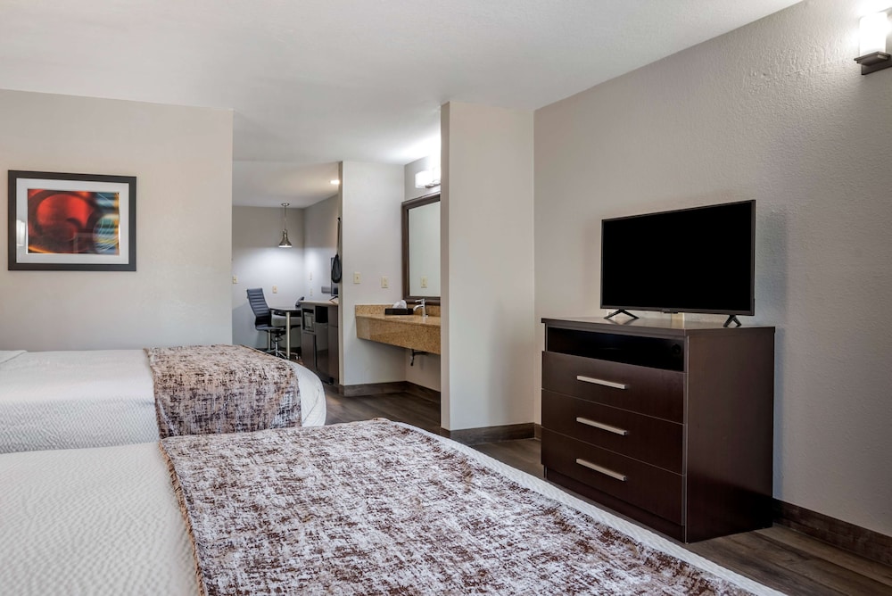 Best Western Carlton Suites 13/42