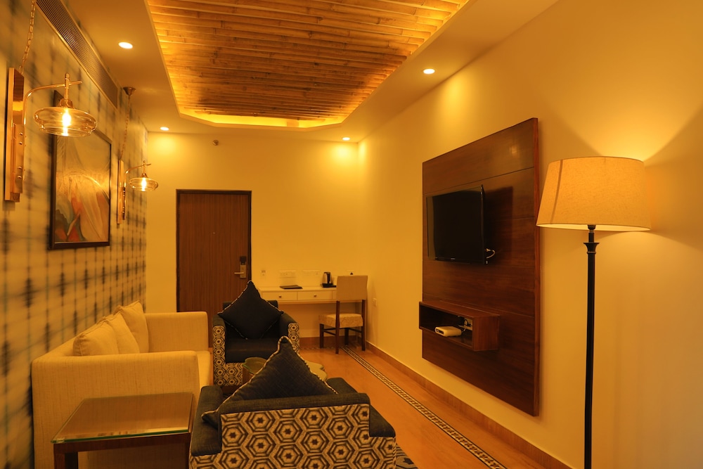 Hotel Natraj 19/35