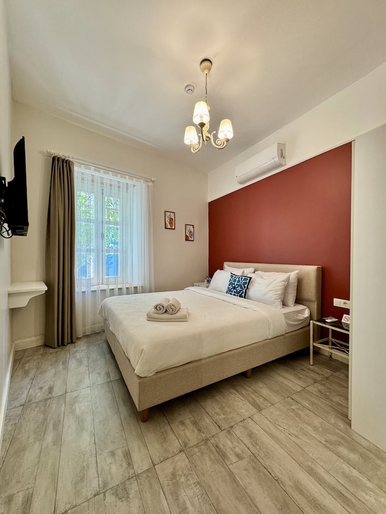 Sultys Alacati 8/50