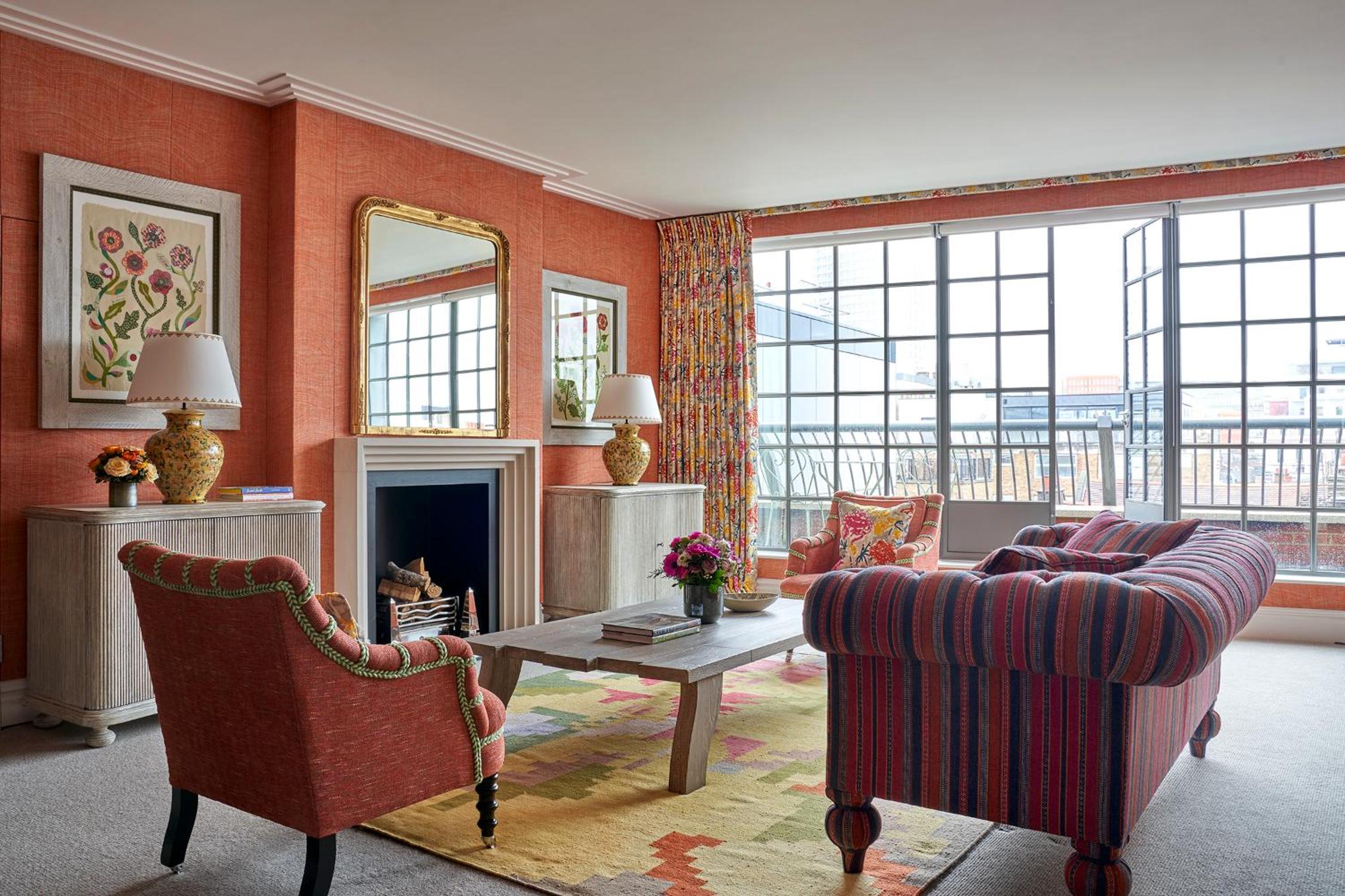 Soho, Suite