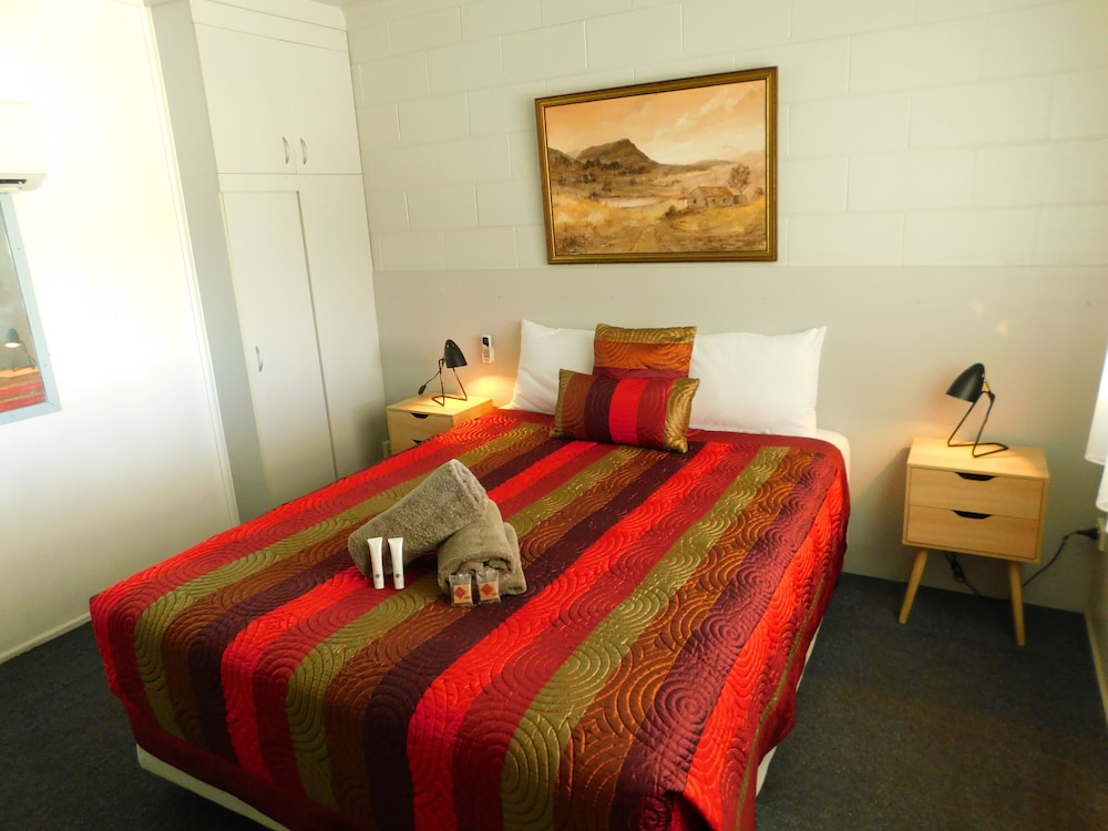 Hatton Vale Motel 6/41