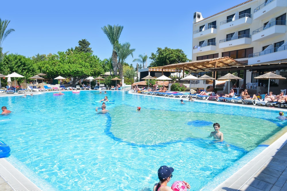 Paphos Gardens Apartments 85/91