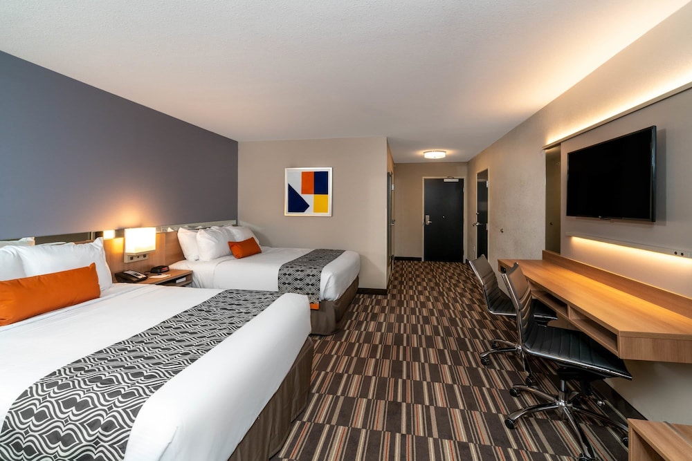 Microtel Inn And Suites By Wyndham Carlisle 20/60