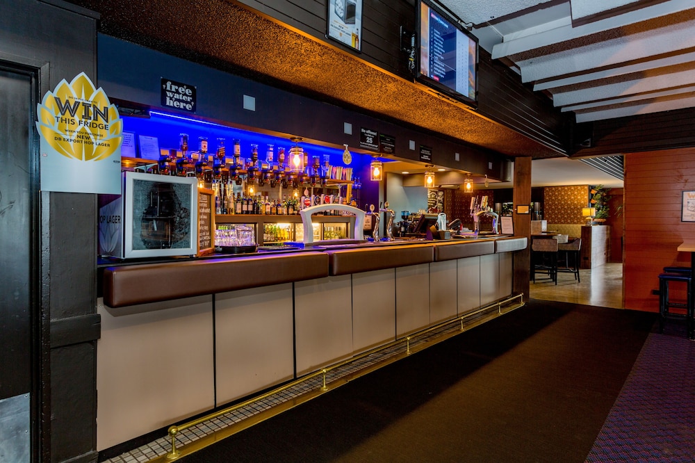 The Redwood Hotel 22/31