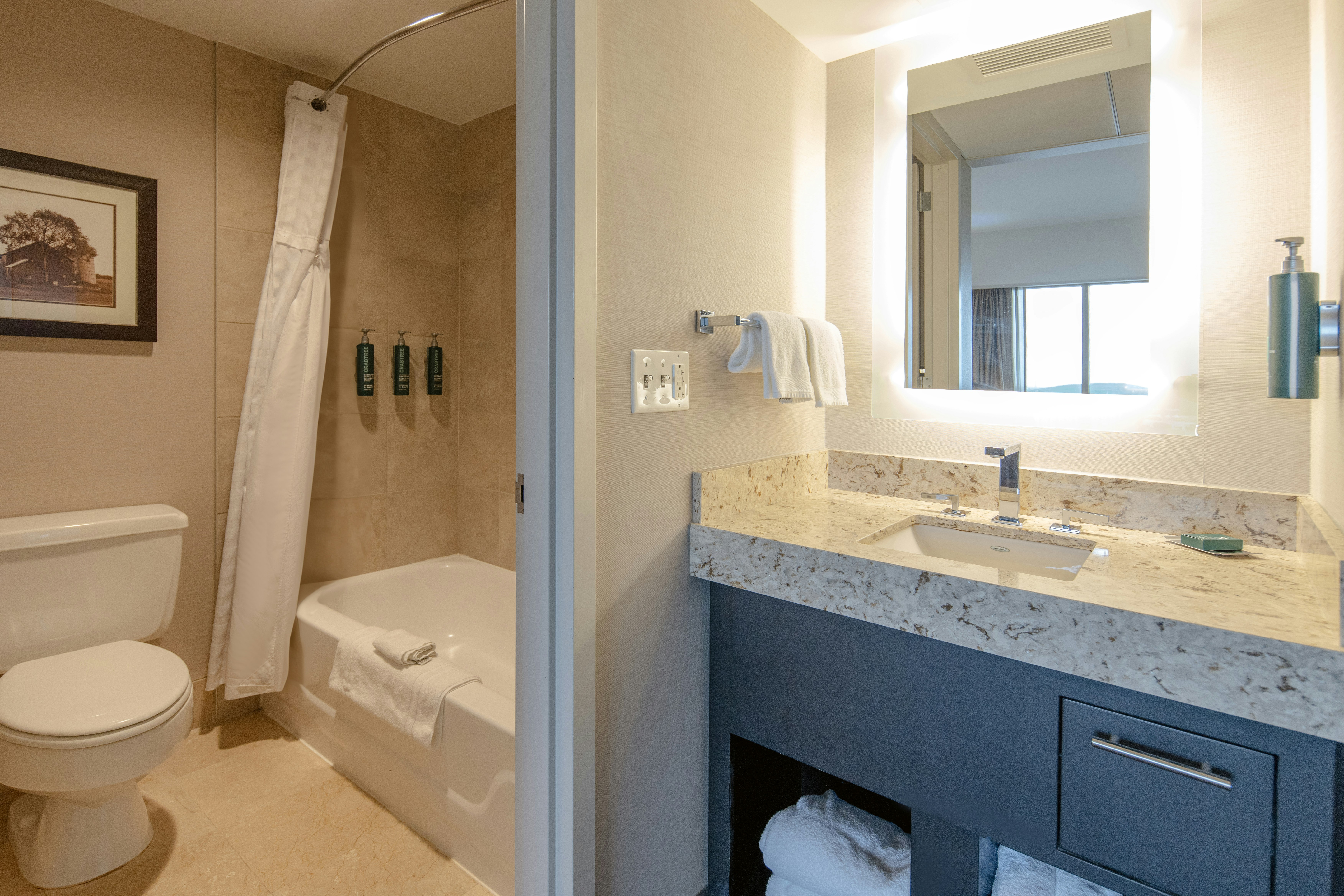 Doubletree By Hilton Cedar Rapids Convention Complex 74/74