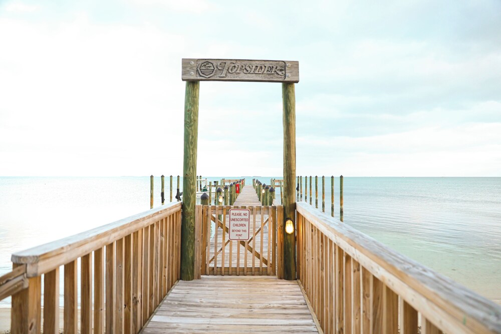 Topsider Resort 38/39