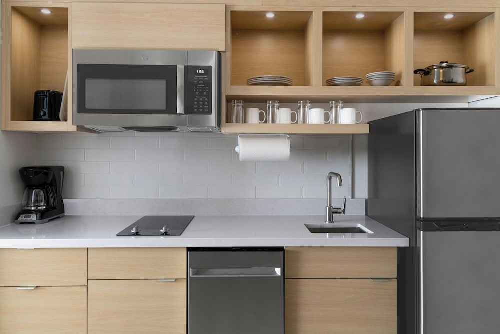 Towneplace Suites By Marriott Norfolk 30/35