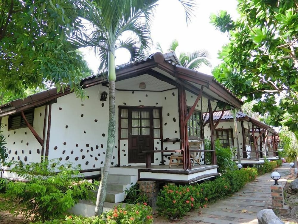 Talkoo Beach Resort 7/58