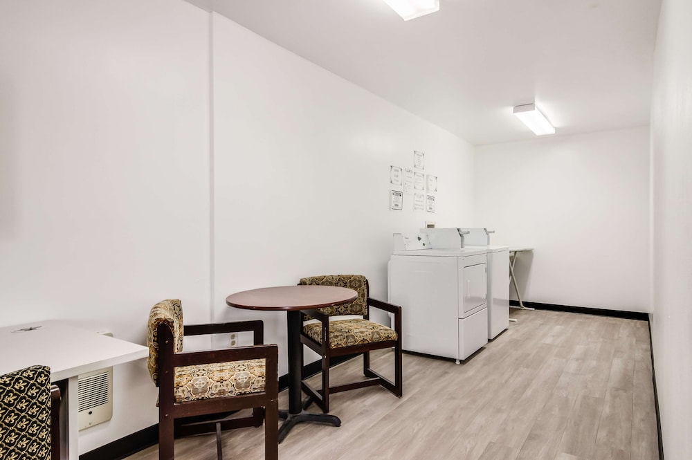 Guesthouse Inn & Suites Montesano 24/34