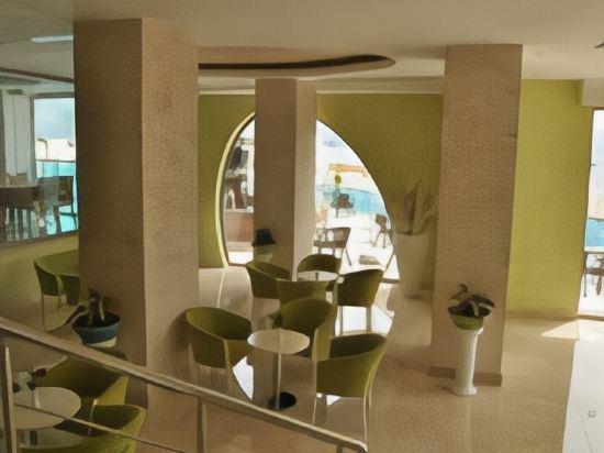 Marbella Hotel 25/27