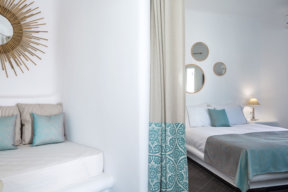 Colours Of Mykonos 5/65