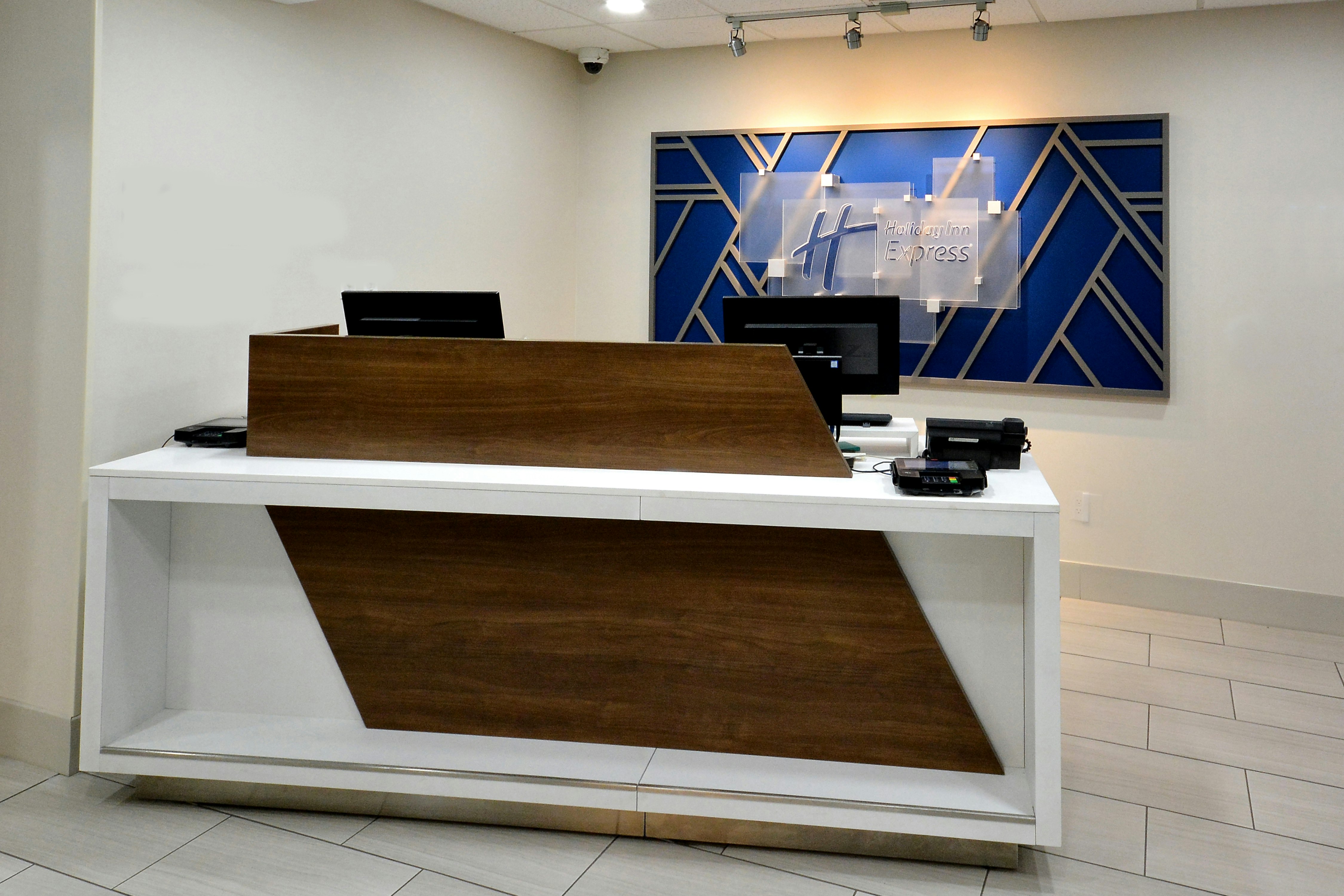 Holiday Inn Express Richmond I-64 Short Pump Area 6/51