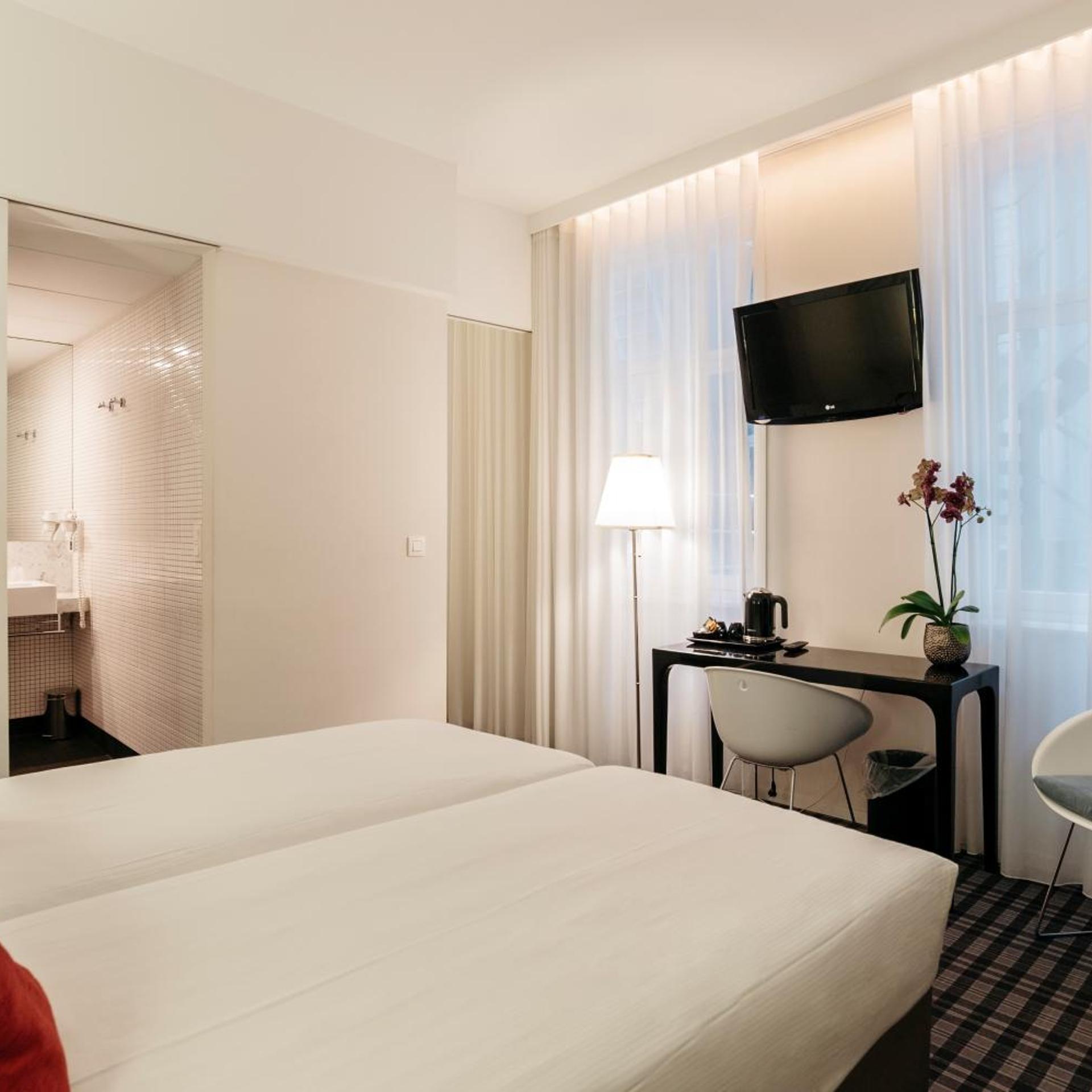 غرفة ثلاثية بسرير فردي، Leopold Hotel Ostend 3/10