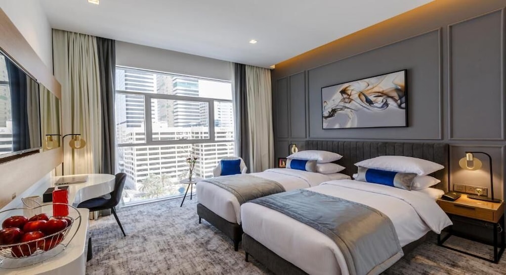 Rose Executive Hotel DWTC 8/33