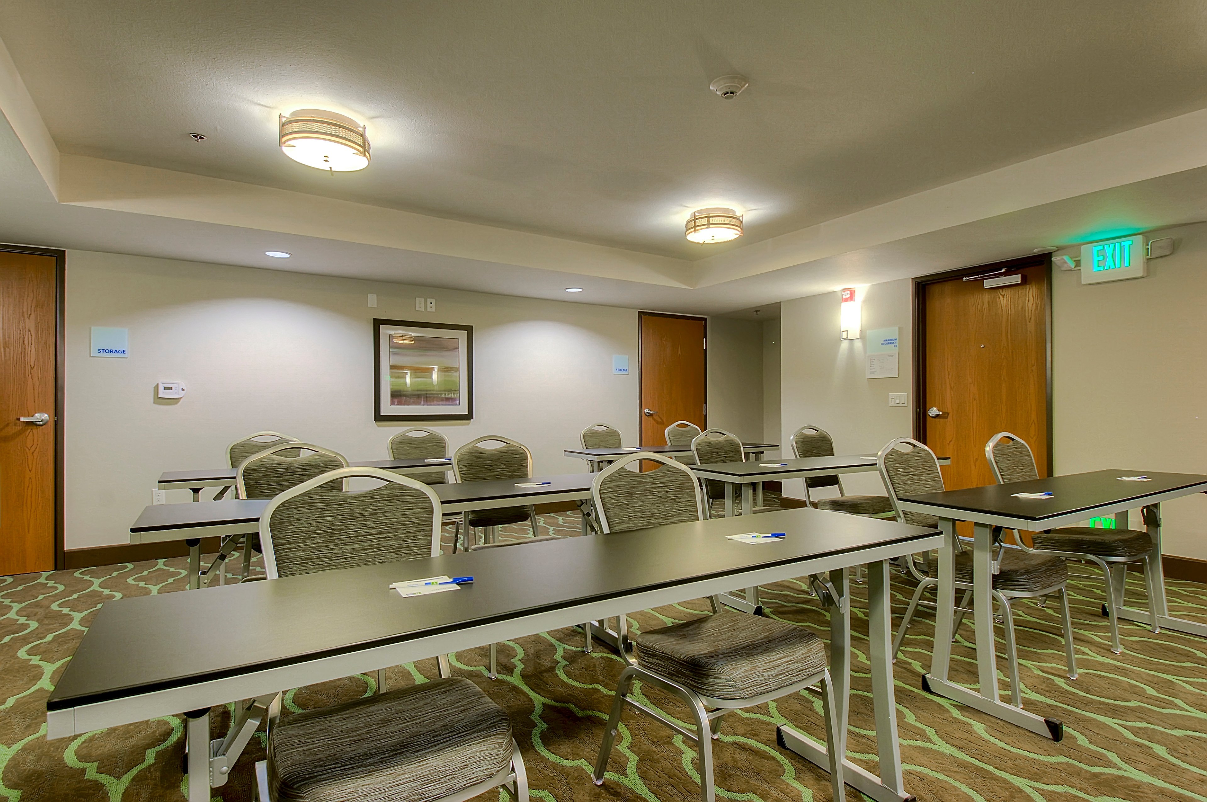 Holiday Inn Express Hotel & Suites Carlsbad Beach 23/45