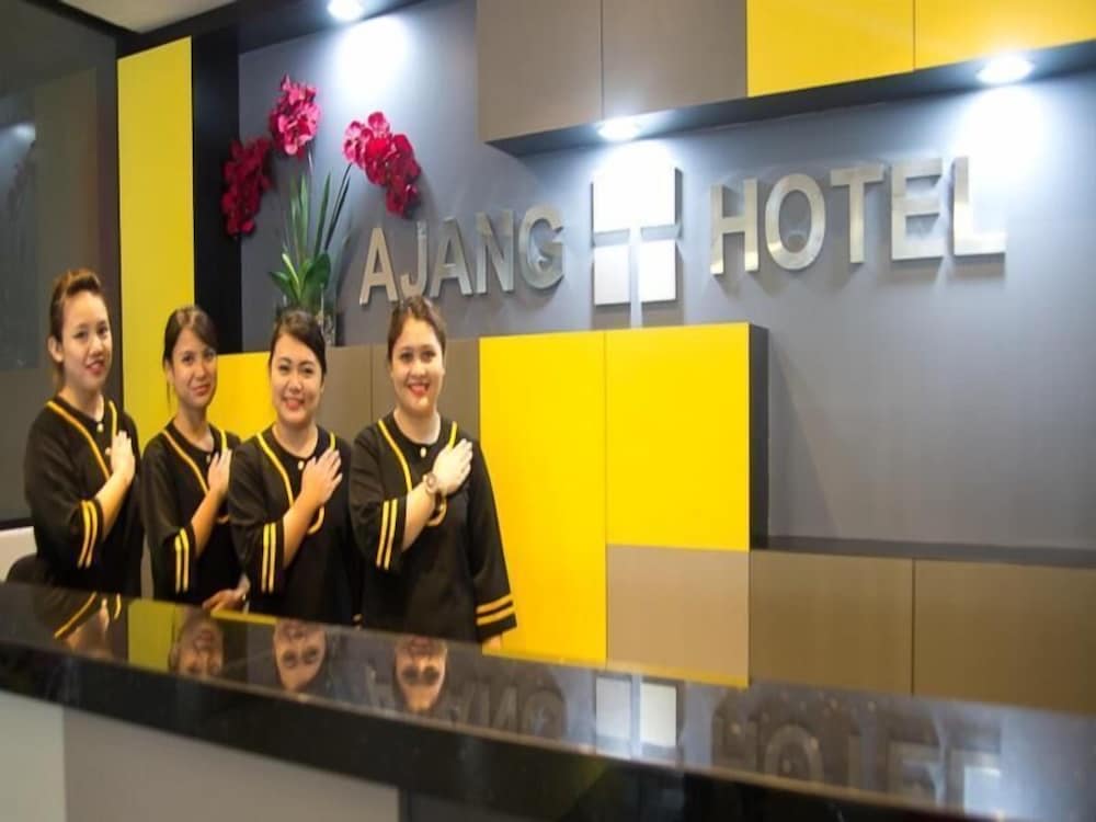 Ajang Hotel 11/48